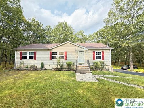 3124 Bluebird Dr, Bushkill, PA, 18324-7845 | Card Image