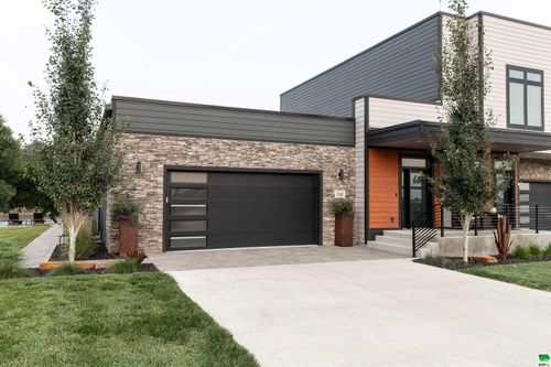 2606 Flatwater Dr, South Sioux City, NE, 68776-5473 | Card Image