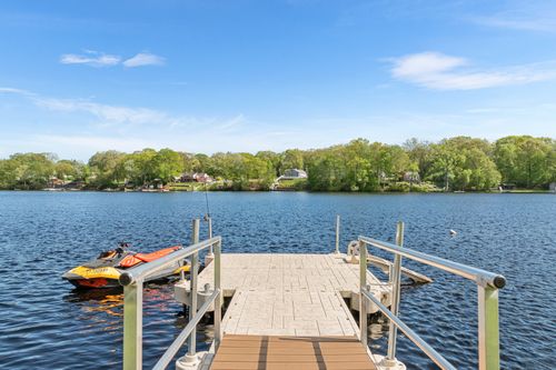 53 Lake Dr, Oakdale, CT, 06370-1042 | Card Image