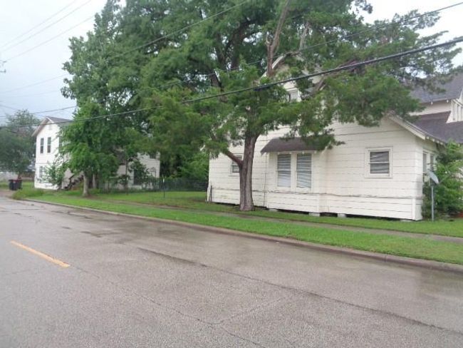 3230 Ohio St, Home with 3 bedrooms, 2 bathrooms and null parking in Baytown TX | Image 16