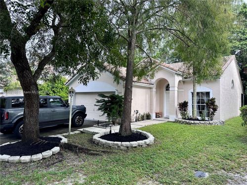 3947 Jasmine Ln, Coral Springs, FL, 33065-6057 | Card Image