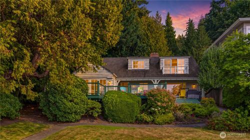 13823 62nd Ave Ne, Kirkland, WA, 98034-4904 | Card Image