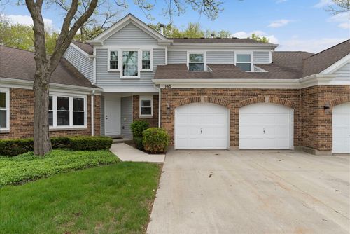 145 Willow Parkway, Buffalo Grove, IL, 60089 | Card Image