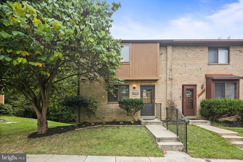 7411 Hickory Log Cir, Columbia, MD, 21045-5065 | Card Image