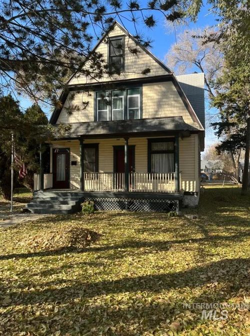 811 11th Ave S, Nampa, ID, 83651-4509 | Card Image