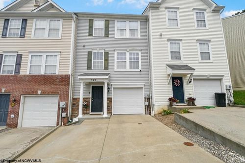 320 Falcon Run, Morgantown, WV, 26508-4529 | Card Image