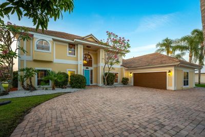 268 Lanternback Island Drive, House other with 4 bedrooms, 3 bathrooms and null parking in Satellite Beach FL | Image 2