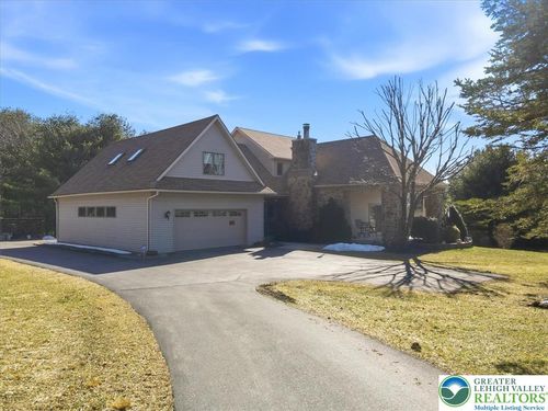 205 Sycamore Dr, Palmerton, PA, 18071-7105 | Card Image