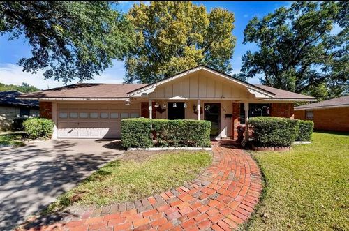 1705 E Beverly Dr, Corsicana, TX, 75110-2003 | Card Image