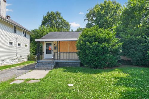 1217 Smith Rd, Columbus, OH, 43207-1570 | Card Image