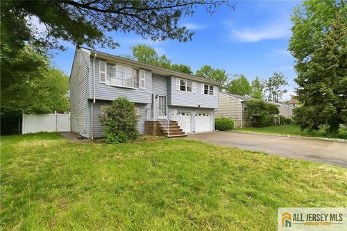 178 Jeff St, Edison, NJ, 08837-3126 | Card Image