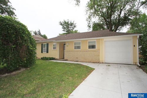 3411 Van Dorn St, Lincoln, NE, 68506-3263 | Card Image