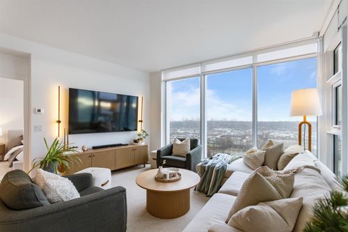 3208-680 Quayside Drive, New Westminster, BC, V3M0P2 | Card Image