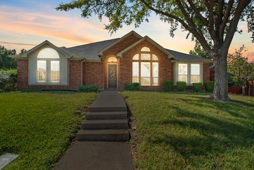 2300 Creekview, Carrollton, TX, 75006-2079 | Card Image