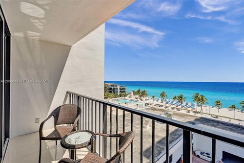 apt-802-2401 S Ocean Dr, Hollywood, FL, 33019-2643 | Card Image
