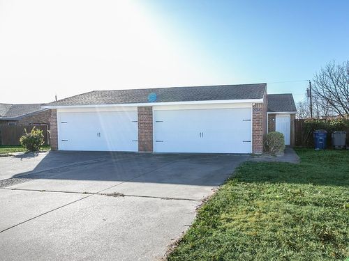 534 Canary Ln, Red Oak, TX, 75154-4233 | Card Image