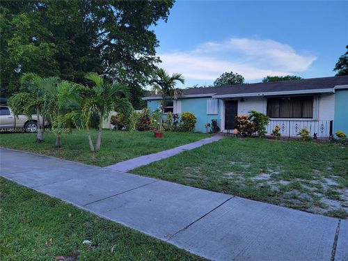 1760 Nw 135th St, Miami, FL, 33167-1547 | Card Image