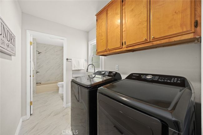 Laundry Room | Image 19