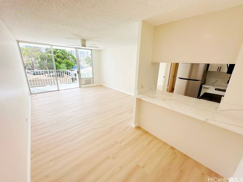 apt-203-2015 Lime St, Honolulu, HI, 96826-3926 | Card Image