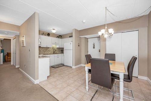 apt-102-137 Franklin St, Stoneham, MA, 02180-1534 | Card Image