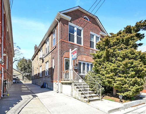 29-42 164th St, Flushing, NY, 11358-1428 | Card Image