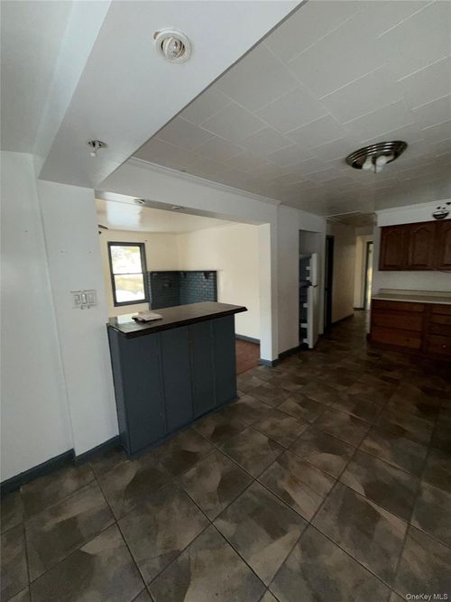 74 Highview Ter, Bloomingburg, NY, 12721-4321 | Card Image