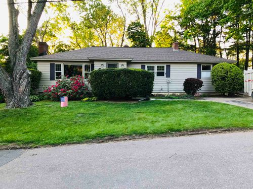 2 Hillcrest Rd, Essex Junction, VT, 05452-3611 | Card Image