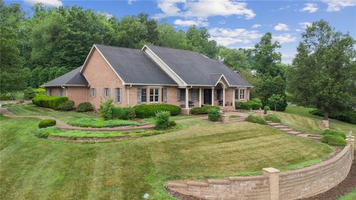 14 Amy Way, Uniontown, PA, 15401-5278 | Card Image