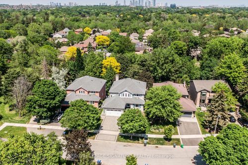 4107 Wheelwright Cres, Mississauga, ON, L5L2X3 | Card Image