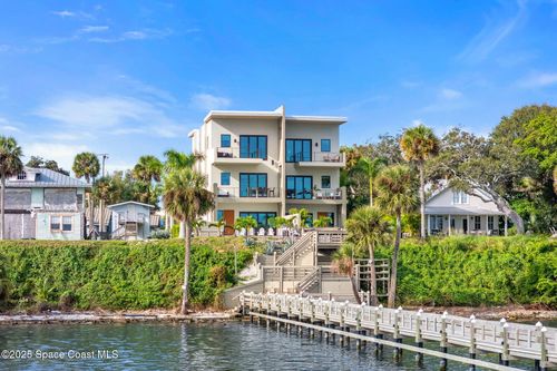 1807 Riverview Dr, MELBOURNE, FL, 32901-4711 | Card Image