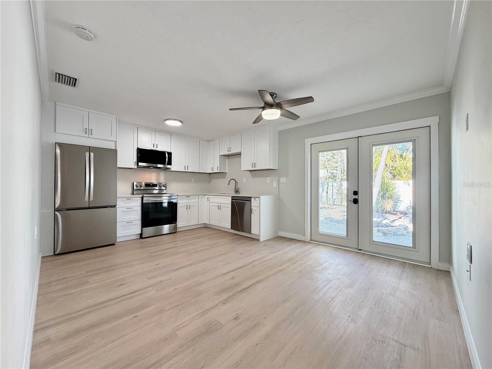 Residential Lease in MADEIRA BEACH 4