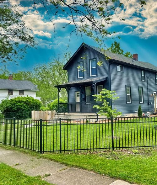 62 Locust St, Oberlin, OH, 44074-1623 | Card Image