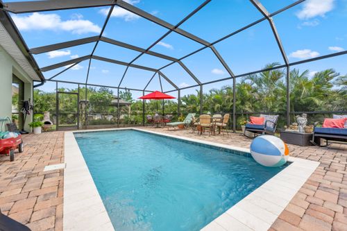 123 Larchmont Ter, Sebastian, FL, 32958-6261 | Card Image