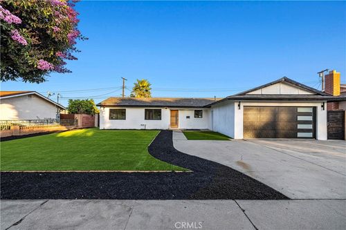 15086 Oro Grande St, Sylmar, CA, 91342-5066 | Card Image