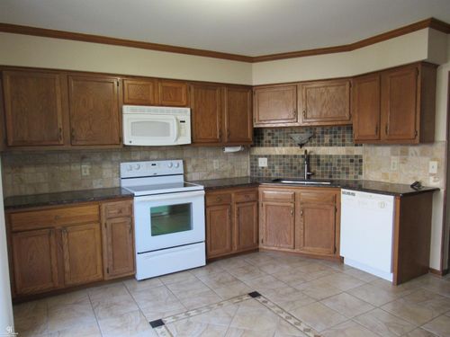 27060 Campau Ln, Harrison Twp, MI, 48045-2445 | Card Image