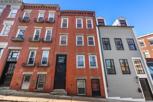 52 Snow Hill St, Boston, MA, 02113 | Card Image