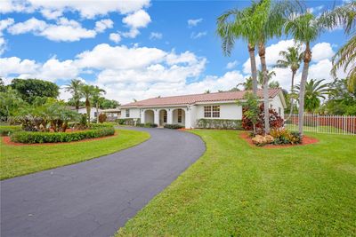 17222 Sw 88th Ave, House other with 4 bedrooms, 2 bathrooms and null parking in Palmetto Bay FL | Image 3