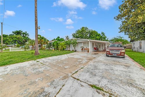 1311 Galsworthy Ave, ORLANDO, FL, 32809-6315 | Card Image