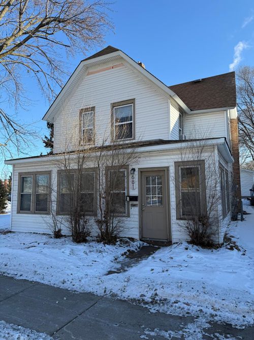 681 Old Highway 8 Nw, New Brighton, MN, 55112-2761 | Card Image