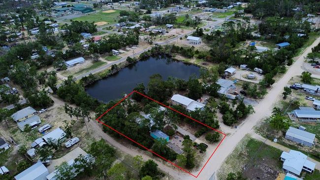 112 8 Th St E, House other with 4 bedrooms, 3 bathrooms and 1 parking in STEINHATCHEE FL | Image 42