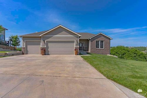 2213 Woodridge Drive, Manhattan, KS, 66503 | Card Image