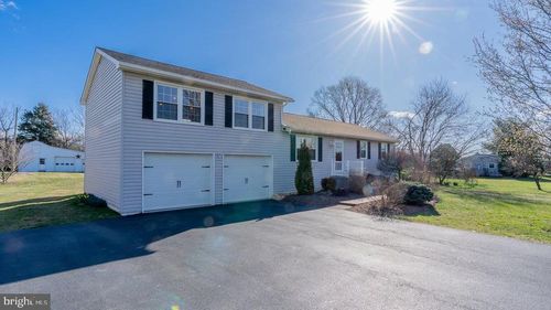 7356 Spring Creek Rd, BRIDGEWATER, VA, 22812-3345 | Card Image