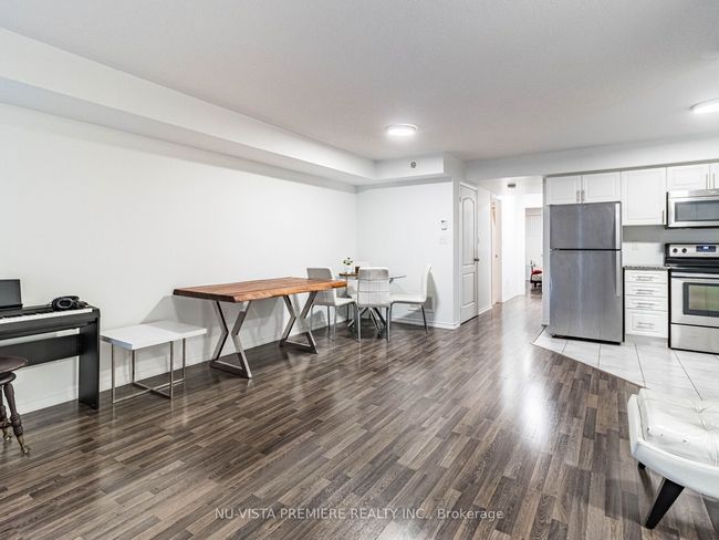 22 - 2488 Post Rd, Condo with 2 bedrooms, 2 bathrooms and 1 parking in Oakville ON | Image 7
