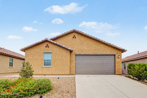 8686 N Calle La Canoa, Tucson, AZ, 85742-0105 | Card Image