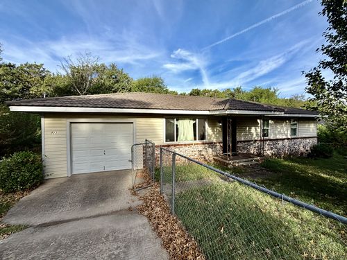 133 W Oak Hill Cir, Tahlequah, OK, 74464-6117 | Card Image