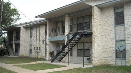 200 Riverview Dr, Lampasas, TX, 76550-8012 | Card Image
