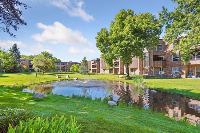 APT-306 - 2240 Midland Grove Rd, Condo with 2 bedrooms, 2 bathrooms and null parking in Roseville MN | Image 63