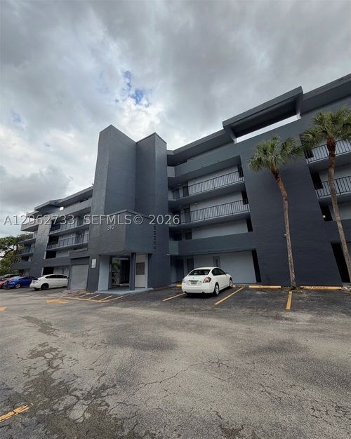 206-310 Fontainebleau Blvd, Miami, FL, 33172-5706 | Card Image