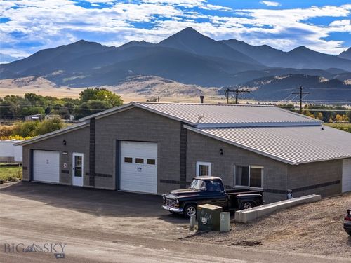 1801 Sun Ave, Livingston, MT, 59047-1950 | Card Image