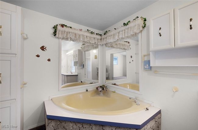 3 Fiddle Sticks, House other with 3 bedrooms, 2 bathrooms and null parking in Olmsted Twp OH | Image 22